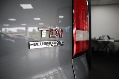 2015 15 VOLKSWAGEN CARAVELLE 2.0 BITDI BLUEMOTION TECH EXECUTIVE MPV 5DR DIESEL - Picture 11 of 24