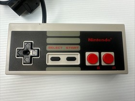 Nintendo Nes Control Deck With all Hook-Ups Pal [Box Is Missing Foam Inserts]