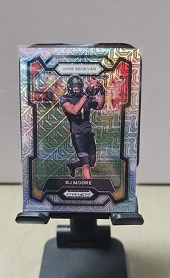2024 Panini Prizm Draft Picks - D.J. Moore #17 Mojo Prizm /25