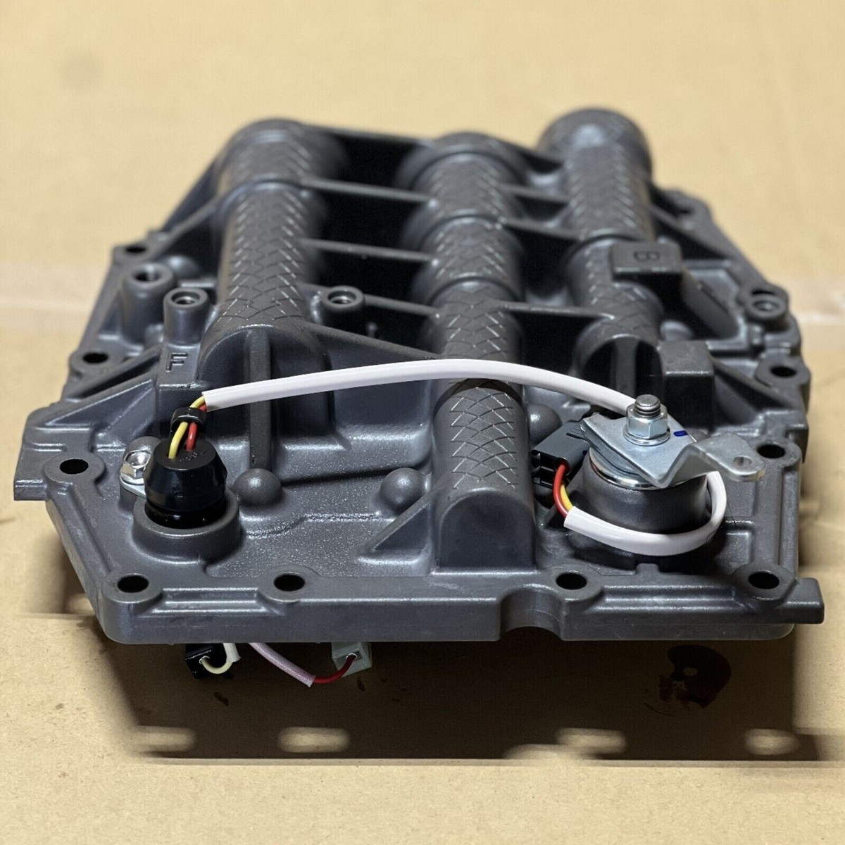 Transmission Control VALVE for Toyota Forklift 32740-26611-71 OEM 