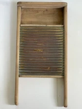 Antique E Murdoch & Co Winchendon MA Wash Board  Metal Wood 25” by 12”