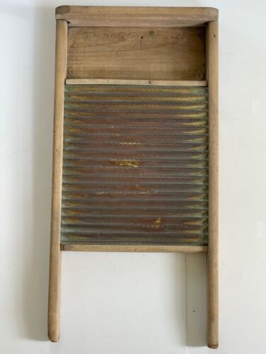Antique E Murdoch & Co Winchendon MA Wash Board Metal Wood 25” by 12”