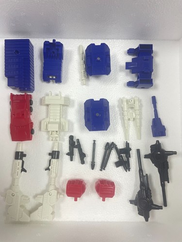 Transform G1 Reissue Deception Metroplex NO BOX Brand new Free Ship - 第 2/3 張圖片