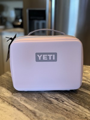 PICONE アイボリー ケース Yeti Daytrip 5L Lunch Box, Cherry Blossom Limited Beach Edition