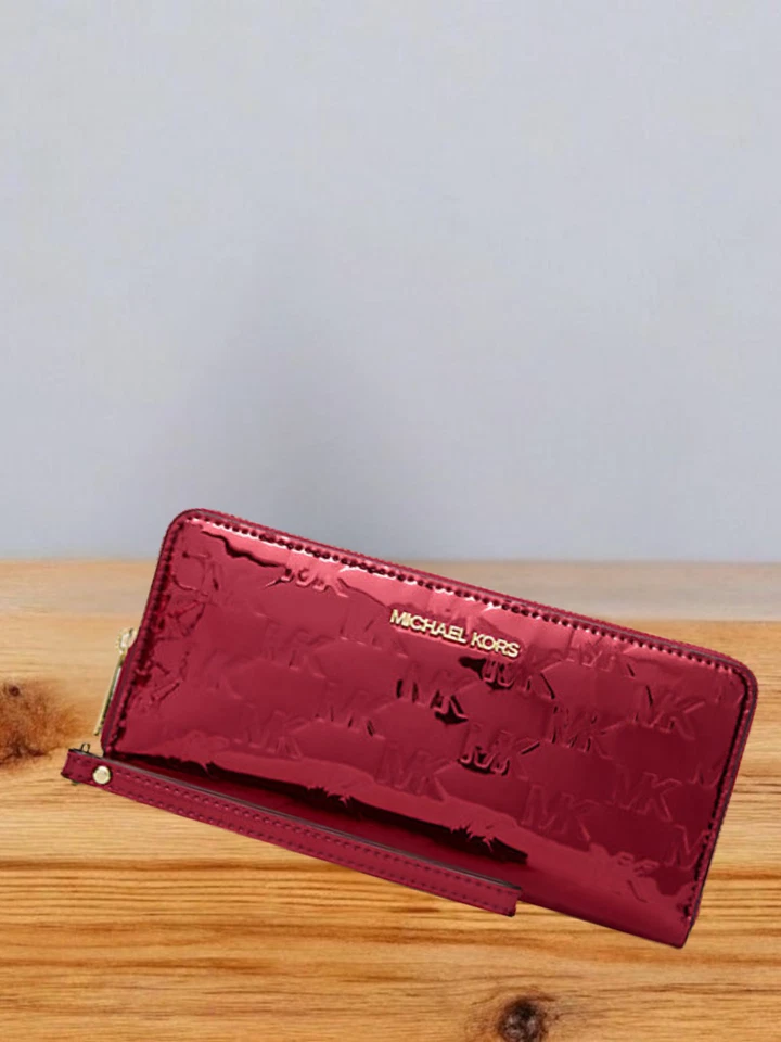 Portafoglio donna Michael Kors grande logo metallizzato inciso continentale ciliegia - Immagine 2 di 4