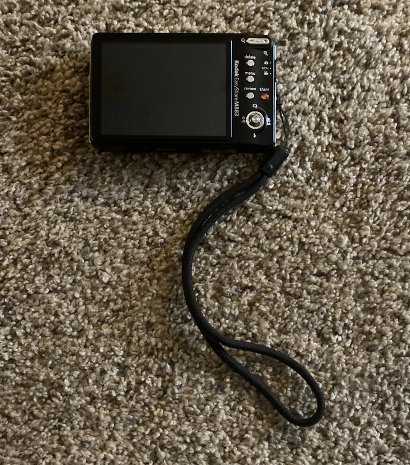 Kodak EasyShare M883 Digital Camera w/ Battery & Charging Cable - WORKS - Image 3 of 4