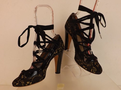 NUEVAS BOMBAS CLÁSICAS MARC JACOBS MALLA NEGRA PATENTE CUERO ESTAMPADO DORADO 38 ITALIA - Imagen 2 de 12