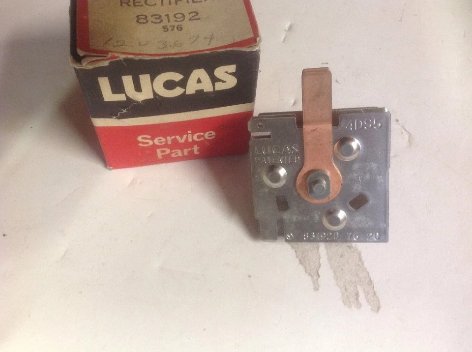 Alternador rectificador Lotus Elan Triumph TR250 TR6 Sunbeam Alpine Arrow NOS Lucas Foto 2 de 4