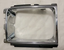 86-88 TOYOTA PICKUP PASSENGER SIDE HEADLIGHT DOOR (2WD)