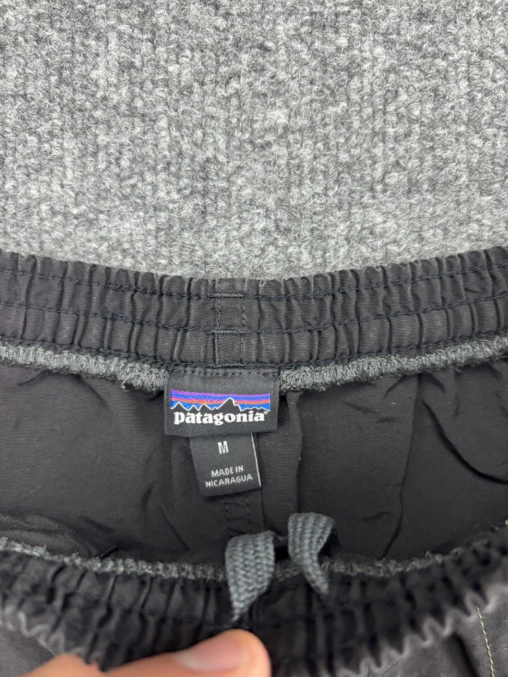 Patagonia Shorts Mens Medium Black Baggies Elastic Waist Drawstring Back Pocket - Image 2 of 4