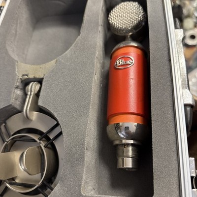 Blue Microphones Spark SL Large Studio Condenser Microphone - Red