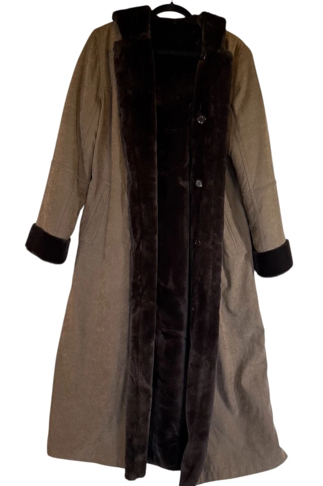 Utex Size Medium Long Brown Tan Fur Lined Hooded Coat Reversible - Image 3 of 4