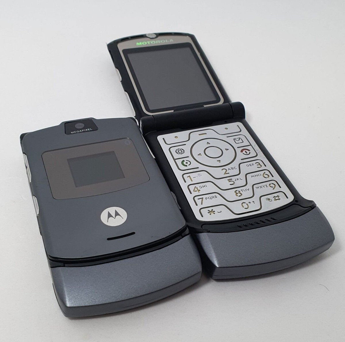 Unlocked Original Motorola RAZR V3 GSM 2G MP4Java CAMERA Retro