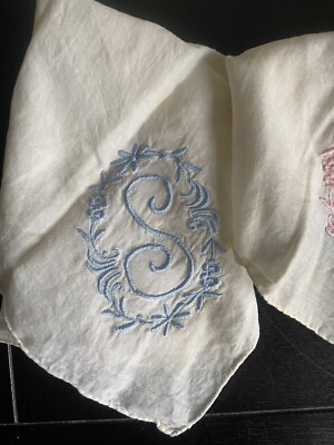 Vintage Embroidered Handkerchief Hanky White Initial S Border