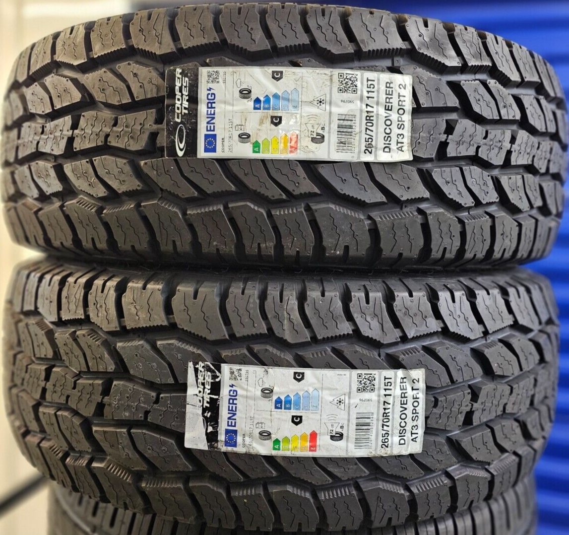 アキヨ 4 New P 265/70R17 Falken Wildpeak A/T4W Tires 70 17 R17 2657017 AT