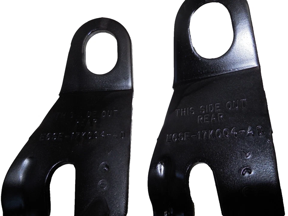 Ganchos de elevación de motor usados Ford Mustang 1986-1993 5,0 L E6SE-17K004-AD Foto 2 de 3