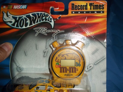 #36 M&M's Ken Schrader Record Times Racing W Stop Watch Hot Wheels 1:64 NIP NEW - Picture 3 of 4