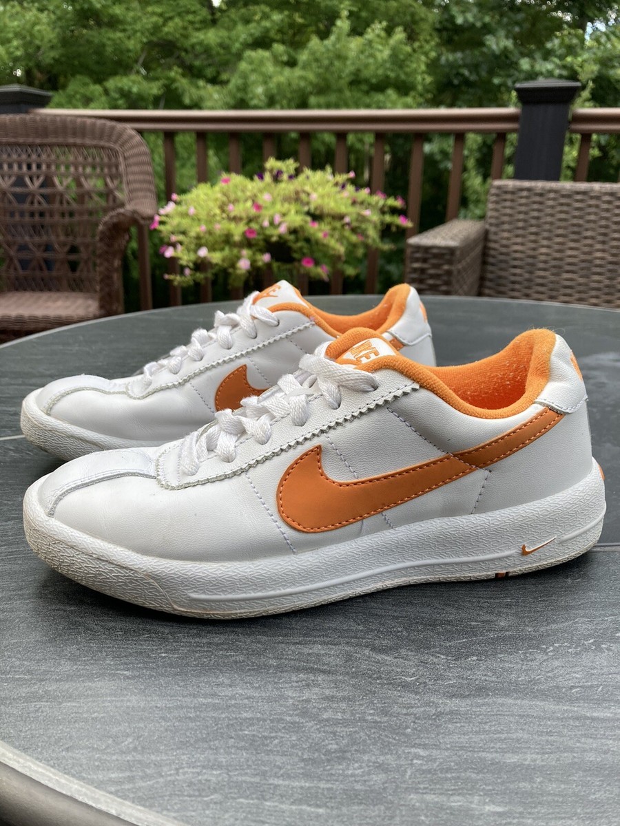 low top nike shoes womens