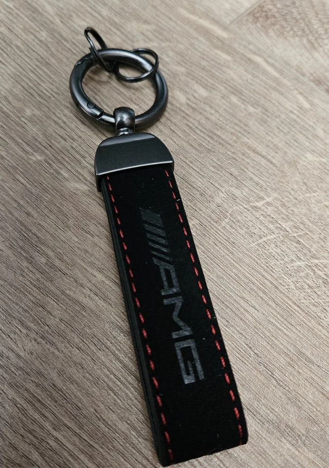 Porte clé AMG Mercedes LOGO Neuf sous blister cuir Alcantara - Photo 2/3