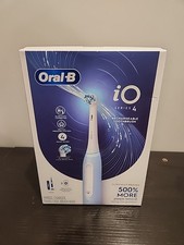 Oral-B iO Series 4 Electric Toothbrush - Matte White Rechargable New