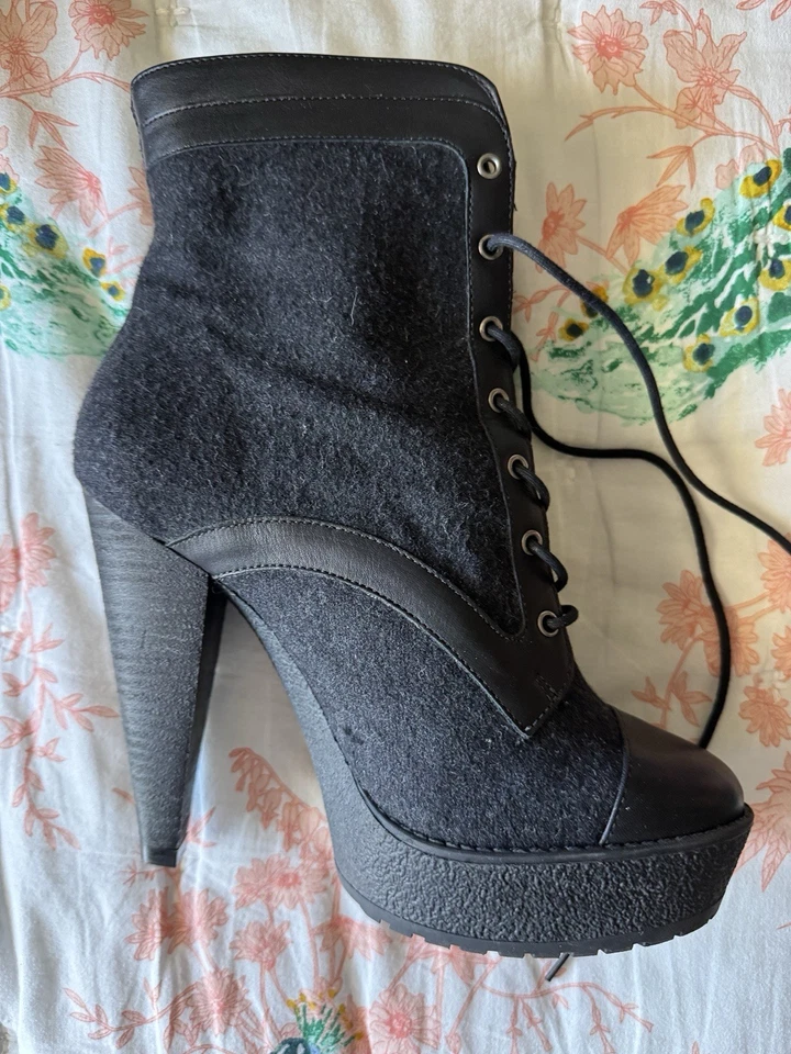 Botines con cordones victorianos góticos tacón plataforma negro Pour La Victoire talla 7,5 Foto 2 de 4
