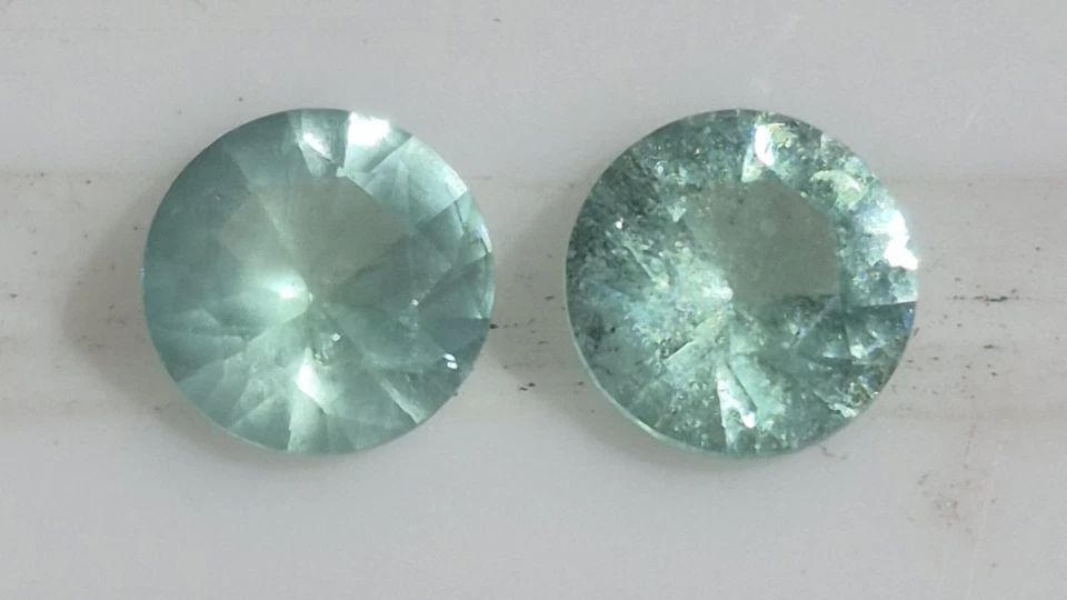 LIGHT PASTEL GREEN EMERALDS PAIR mm5 0.78CT - Image 4 of 4