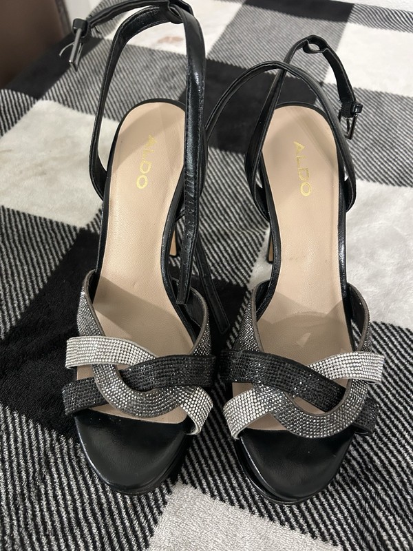 ALDO Black/Silver Rhinestone Strappy Ankle Strap Buckle Open Toe Heels 7