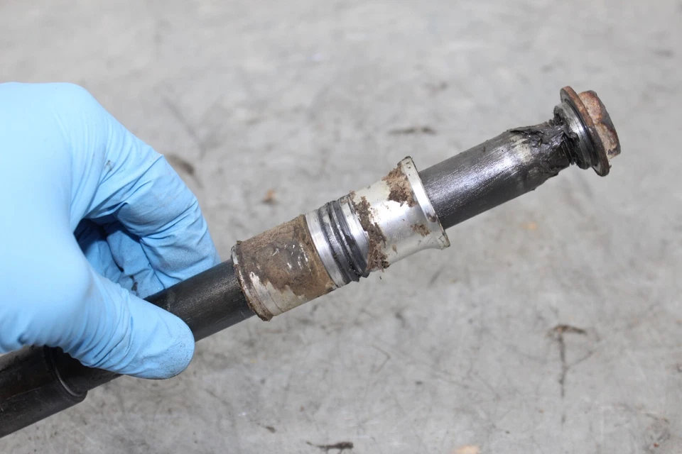 Yamaha YZ250F 2001 2002 OEM eje delantero pivote perno eje tuerca espaciadores Foto 3 de 4