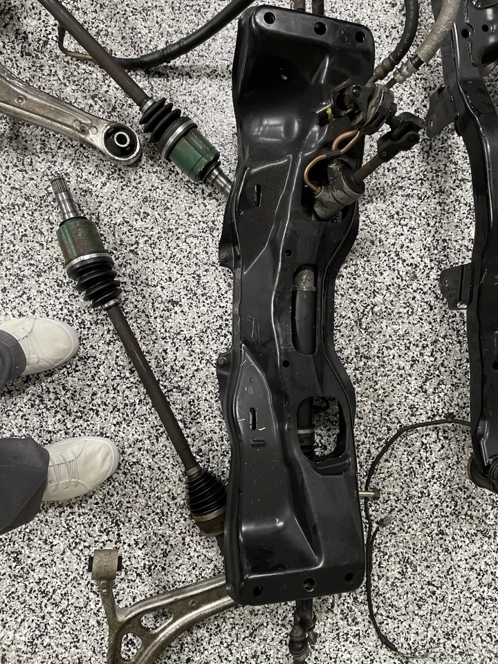 Subaru Legacy/Outback 2005 a 2009 suspensión y compensación de frenos Foto 2 de 4