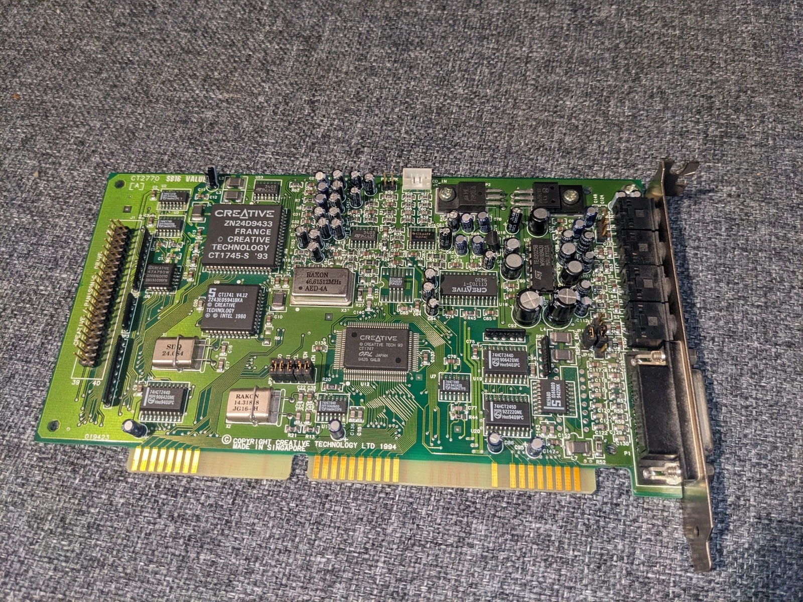 Additional photo for Creative Sound Blaster 16 Value CT2770: Vintage 1990s Sound Card with 16-Bit ISA Interface