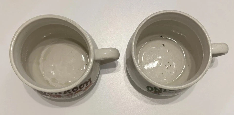 Tazas de sopa vintage con recetas X2 - sopa de champiñones y cebolla Foto 3 de 3