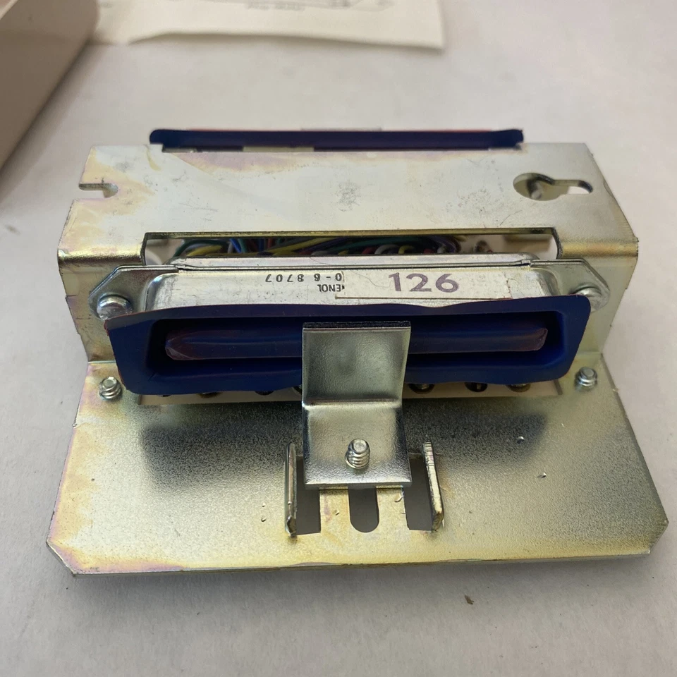 Адаптер для телефона Suttle Apparatus Corp SE-149A новый из старых запасов - Изображение 3 из 4