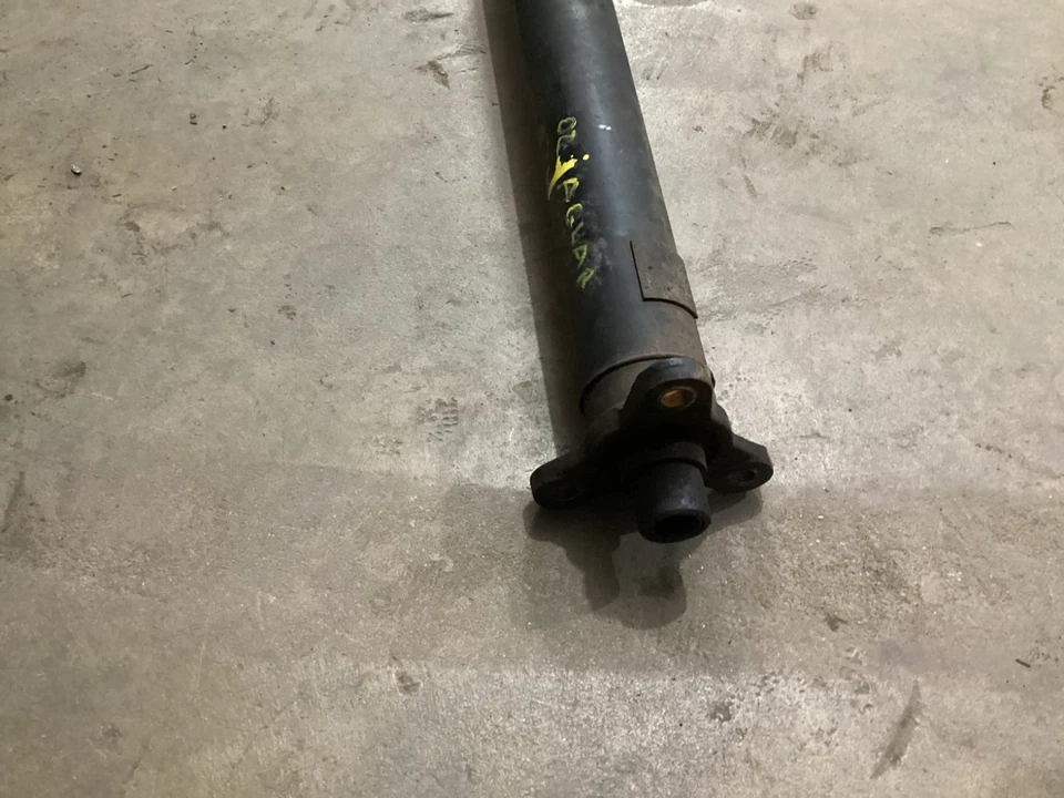 Jaguar XJ8 1998-2003 Vanden Plas eje trasero eje de transmisión OEM Foto 3 de 4