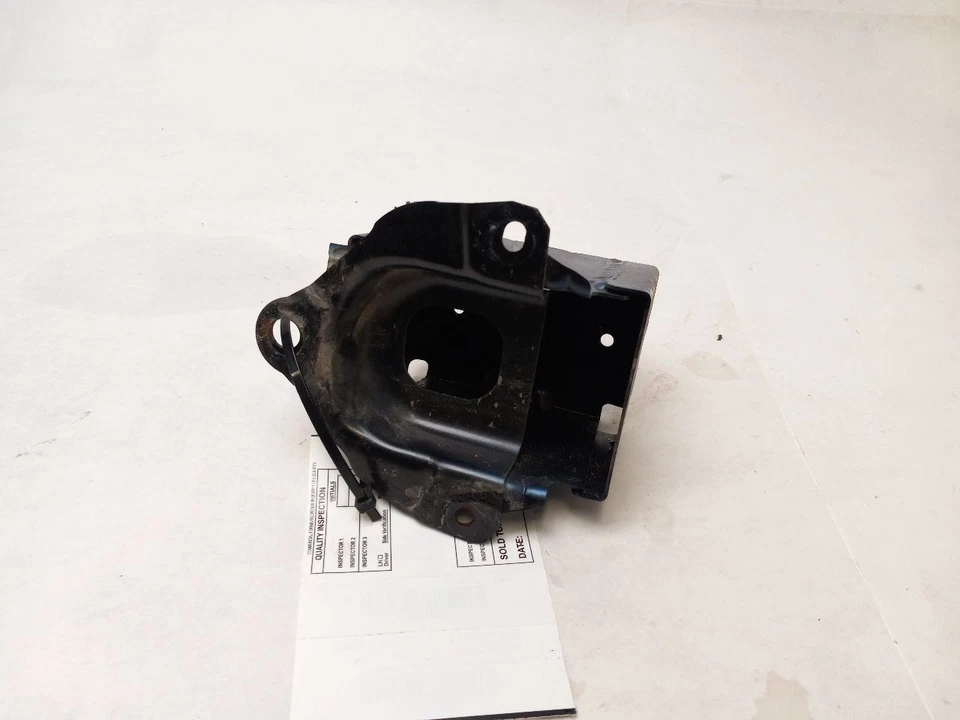 SOPORTE DE PARACHOQUES TRASERO IZQUIERDO SOPORTE MONTADO para TOYOTA PRIUS C 2013 OEM AB0482 Foto 4 de 4