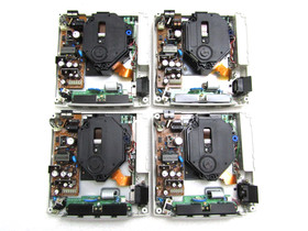 Lot of 4 Sega Dreamcast V2 Systems - All don't read disc, for parts repair only!
