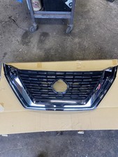NEW FOR NISSAN X-TRAIL 2021-2025 FRONT BUMPER CENTER GRILLE  SMALL  CRACK
