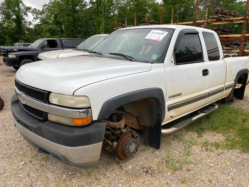 2002 Chevrolet Silverado 2500 Engine Fuse Box OEM 15328806-05 6.0L - Image 2 of 4