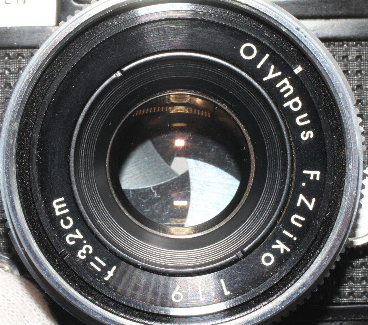 Near Mint ] OLYMPUS Pen D Half Frame Camera w/ Zuiko 32mm F1.9