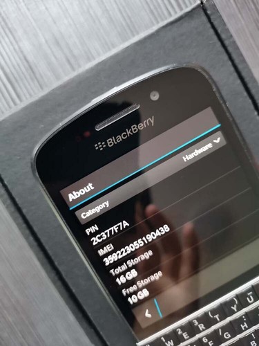 BlackBerry Q10 (Unlocked) 8MP 4G 16GB GPS Bluetooth OS10 Cellphone Works well - 第 11/15 張圖片