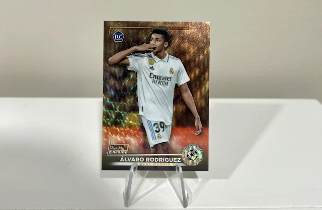 2022-23 Alvaro Rodriguez Topps Stadium Club Chrome Orange Wave Refractor RC 8/25