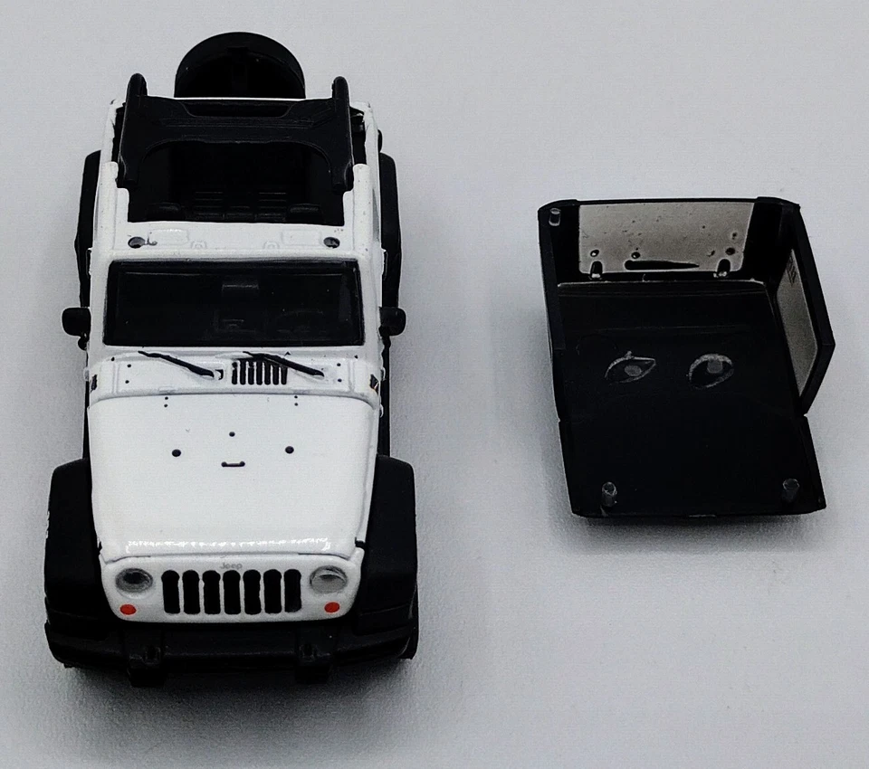 LOOSE Greenlight 1:64 Hot Pursuit S23 Burlington Police 2009 Jeep Wrangler - Image 3 of 4
