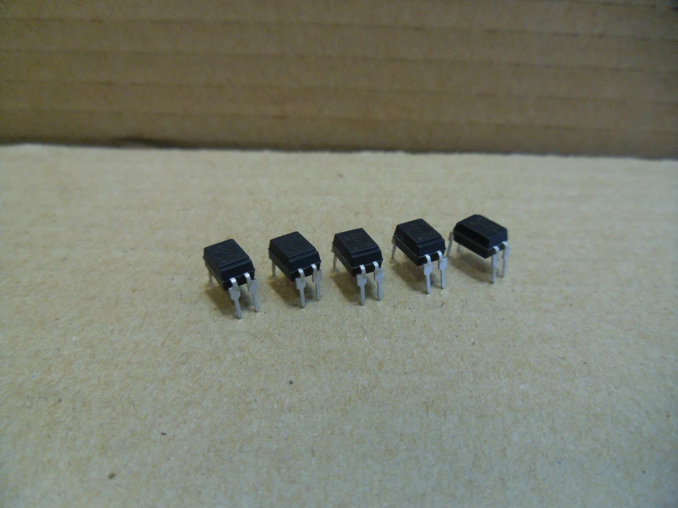 5 x PC123 Optokoppler Sharp - Bild 1 von 4