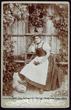 Cabinet Photo Cute Lady Traditional Dresses (2885)