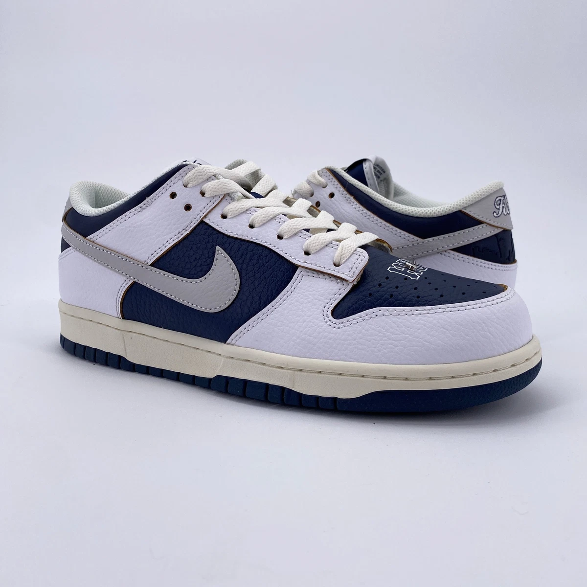 NIKE HUF DUNK 白ネイビー HUF x Nike SB Dunk Low New York Drops November 16th On Nike SNKRS