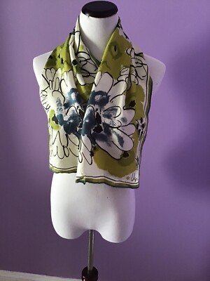 スカーフ A FERRETTI Woman Scarf Green 33010114 0370 Vera Scarf 100% Silk Adult Oblong Green White Blue Flowers