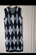 ZARA BLACK & WHITE DIAMOND ARGYLE PRINTED..  KNIT DRESS ...  SMALL 