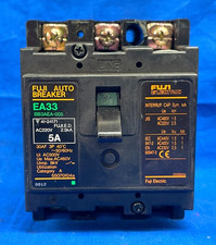 FUJI 3 POLE CIRCUIT BREAKER M/N: EA33-BB3AEA-005 5A 220V AC