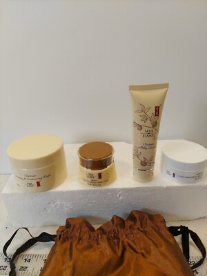 Wei East Gift Set  Contouring, Cleaning And Firming