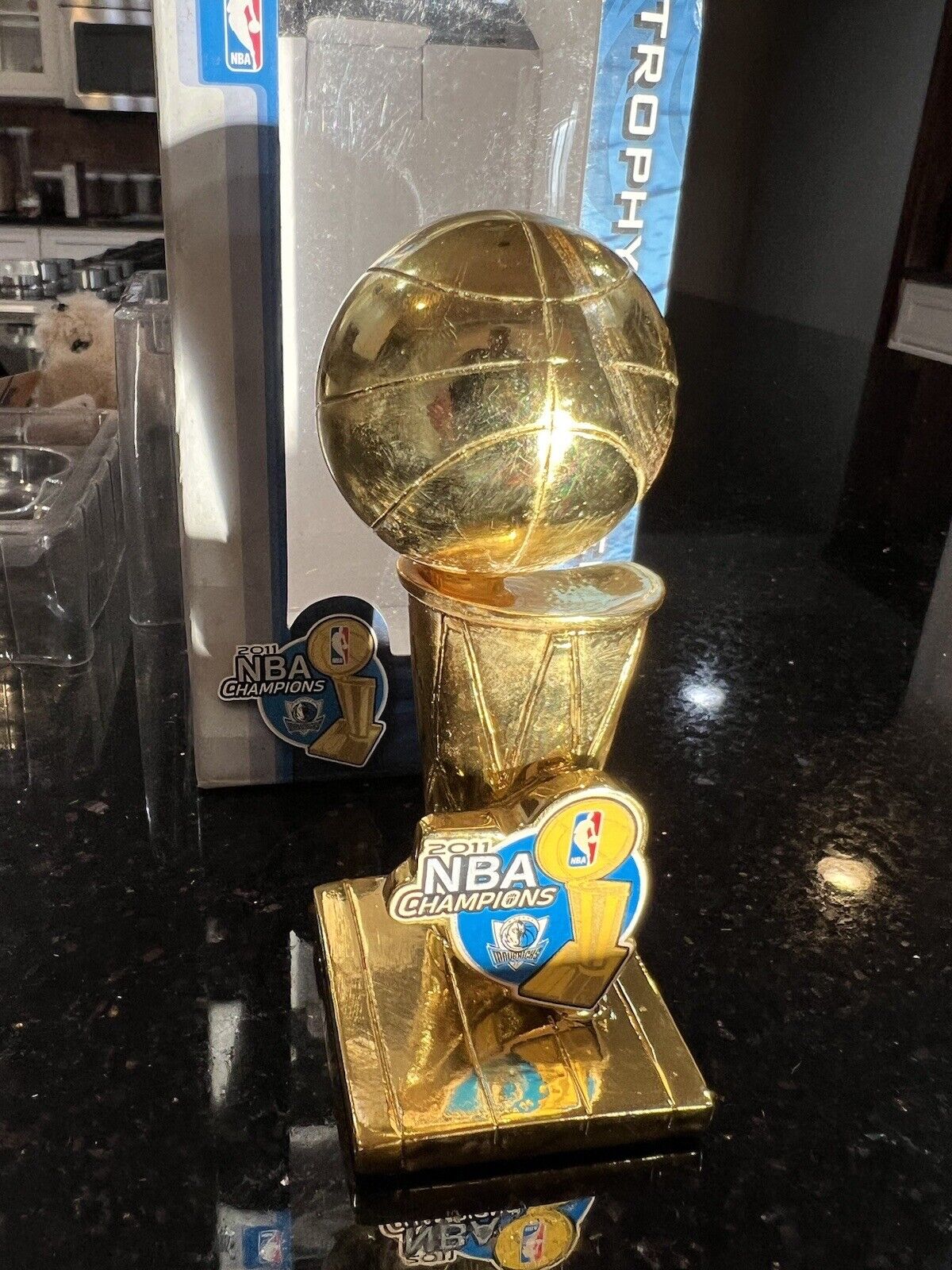 Dallas Mavericks 2011 Nba Championship trophy paper weight replica new in  box