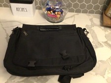 Black unisex computer messenger bag